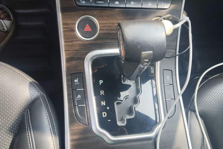 Used Land X7 2015 2.0T Panoramic Prestige Edition
