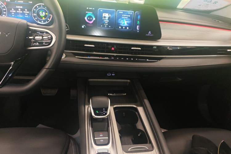 Used Chery Arrizo 8 2023 1.6T DCT Elite Audio And AC Panel