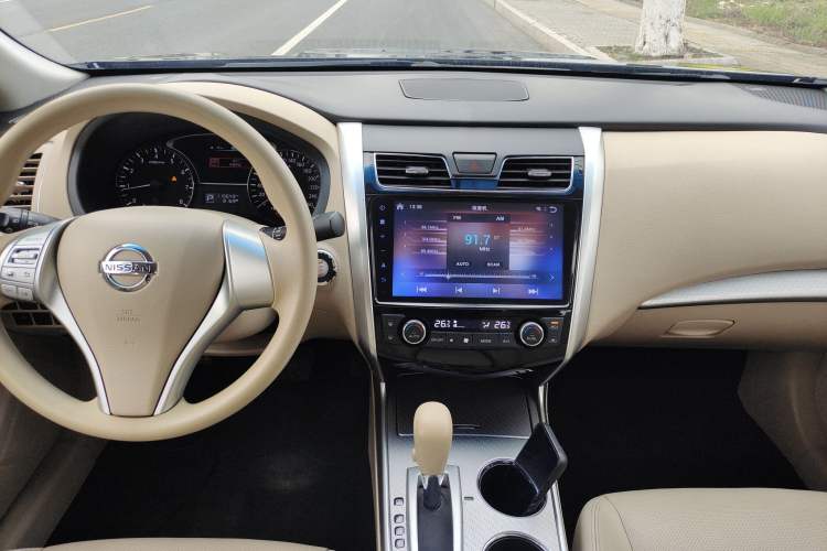 Used Nissan Teana 2016 2.0L XE Fashion Edition
