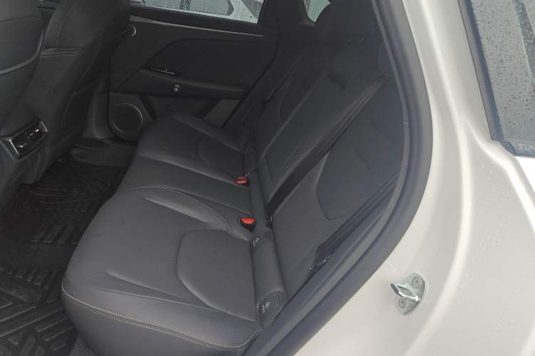 Used ARCFOX Alpha T5 2025 520 PRO Left Rear Seat