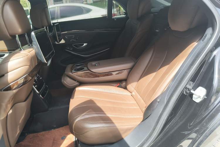 Used Mercedes-Benz S-Class 2017 S 320 L Luxury Model Left Rear Seat