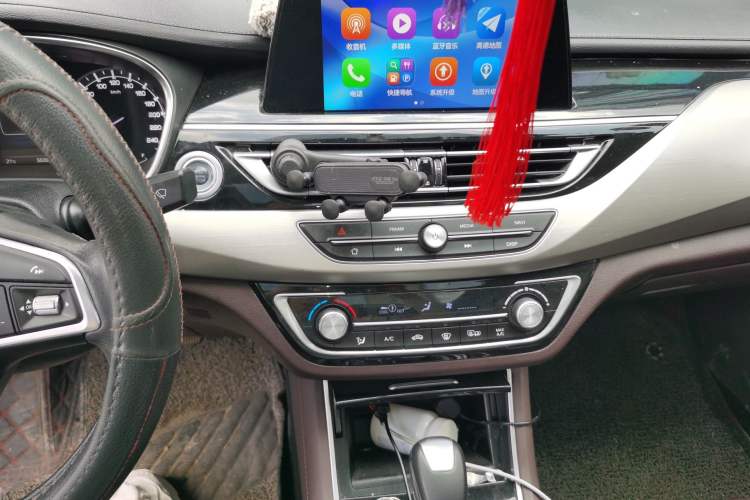 Used CHANGAN Raeton CC 2019 1.5T Automatic Elegant Starry Edition China VI Standard Audio And AC Panel