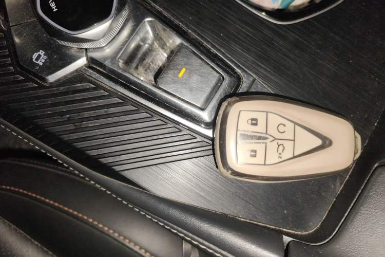 Used Changan UNI-K iDD 2022 Blue Whale iDD 130km 1.5T Prestige Model