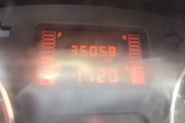 Used Wuling Rongguang 2021 1.5L Extended Standard Model Enclosed-Window Vehicle, Air-Conditioned Version, 2-seater LAR Odometer Close Up