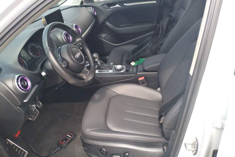 Used Audi A3 2016 Limousine 35 TFSI Prestige Edition