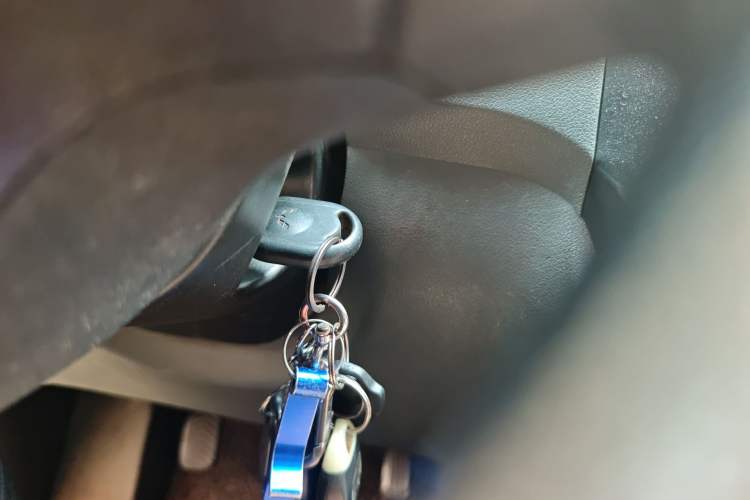 Used Wuling Hongguang 2014 1.2L Base Model China IV Vehicle Key