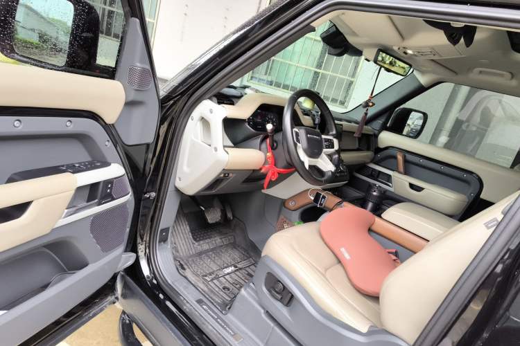 Used Land Rover Defender 2022 90 2.0T P300 Tiger-Power Ambition Edition