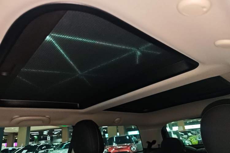 Used MINI MINI 2021 1.5T COOPER Classic Edition