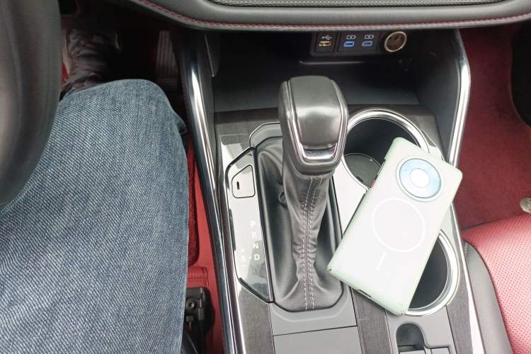 Used Toyota Crown Kluger 2021 2.5L HEV Four-Wheel Drive Flagship Edition Gear Lever