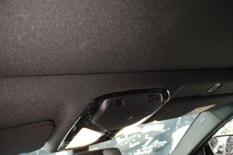 Used BMW 5 Series 2022 Second Facelift 525Li M Sport Package Headliner