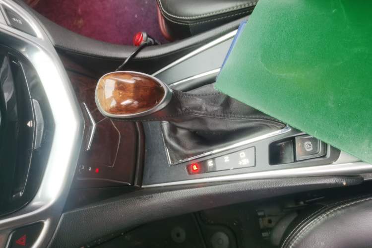 Used Cadillac SRX 2013 3.0L Leading Model