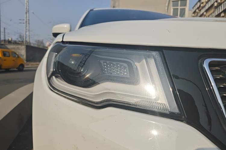 Used Jeep Compass 2017 200T Automatic Family Edition