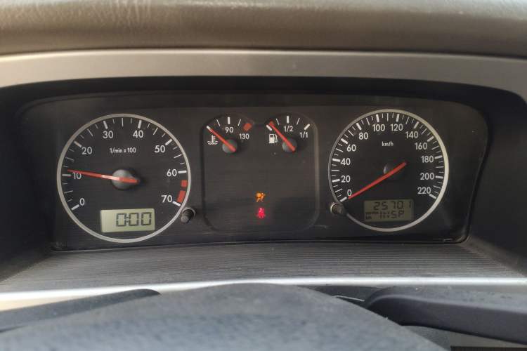 Used Volkswagen Santana Vista 2008 1.8L Manual Sishang Model Instrument Cluster