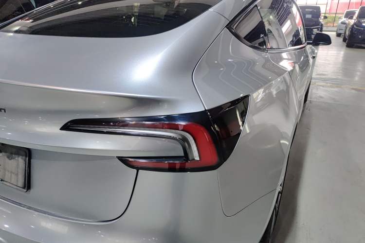 Used Tesla Model 3 2023 Long-Range All-Wheel-Drive Version