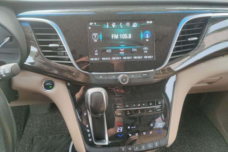 Used Buick GL8 2017 ES 28T Flagship Model China V Standard
