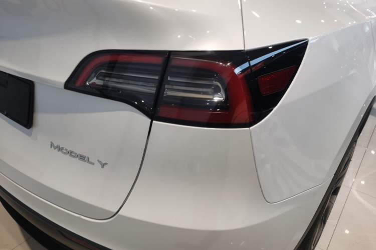 Used Tesla Model Y 2024 Rear-Wheel-Drive Version
