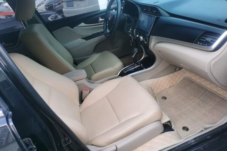 Used Honda Crider 2016 1.8L CVT Comfort Version Right Front Seat