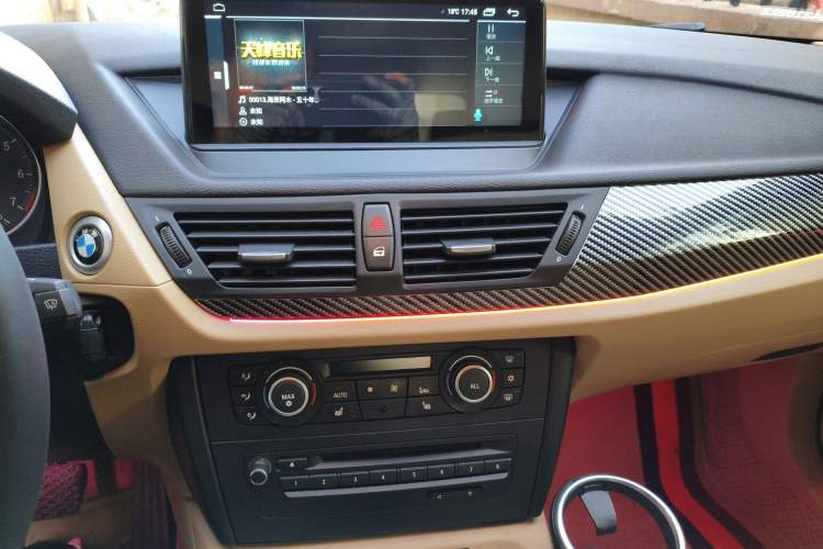 Used BMW X1 2012 sDrive18i Luxury Model Audio And AC Panel