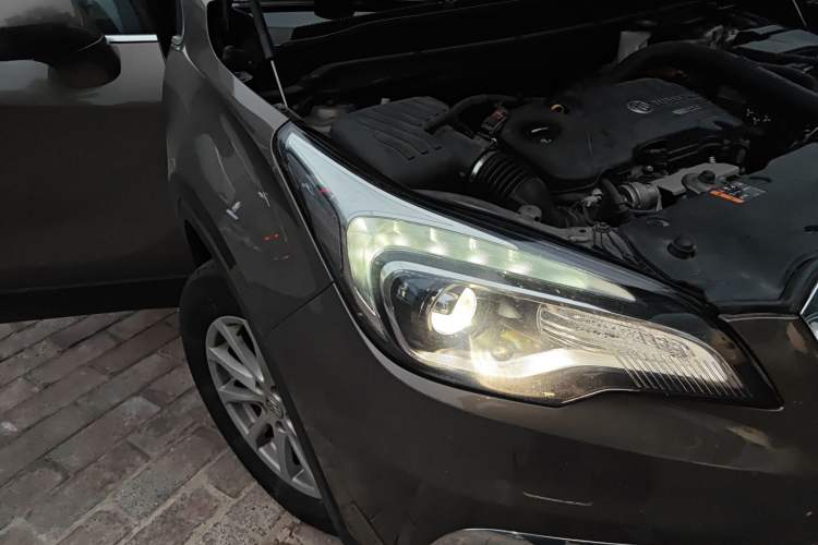 Used Buick Envision 2017 20T Two-Wheel Drive Luxury Model
