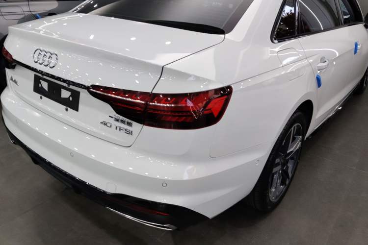 Used Audi A4L 2022 40 TFSI Luxury Dynamic Model