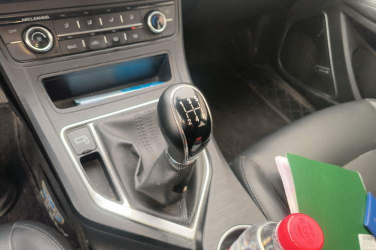 Used Geely Auto Vision 2020 1.5L Manual Asian Games Edition Gear Lever