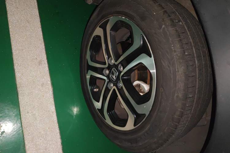 Used Honda XR-V 2015 1.8L VTi CVT Luxury Edition Right Front Wheel Hub