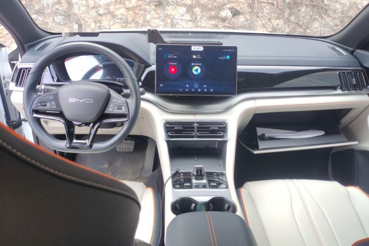 Used BYD Song PLUS New Energy 2024 Honor Edition EV 520km Luxury Model