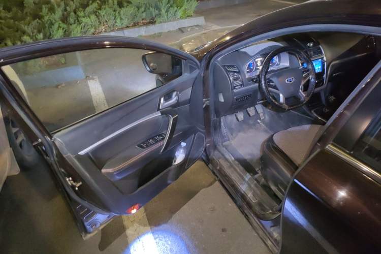 Used Geely Auto Emgrand 2015 Sedan 1.5L Manual - Top Trim Level