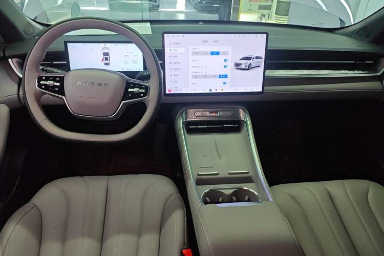 Used Roewe M7 DMH 2025 Model 160km Enjoyment Version
