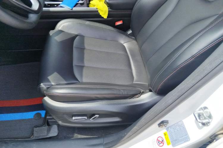 Used CHANGAN CS75 2020 280T DCT Luxury Version China VI Standard
