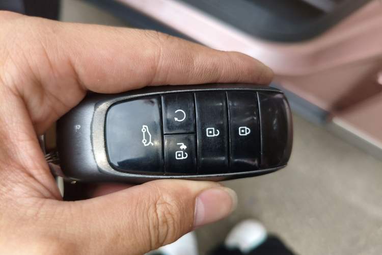 Used AION Y 2022 Plus 70 Enjoy Edition Vehicle Key