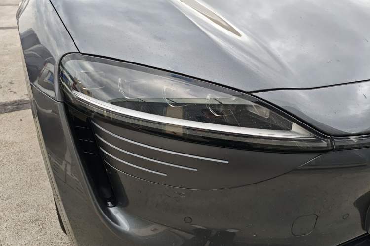 Used Hima Luxeed R7 2024 All-Electric 736 km Ultra