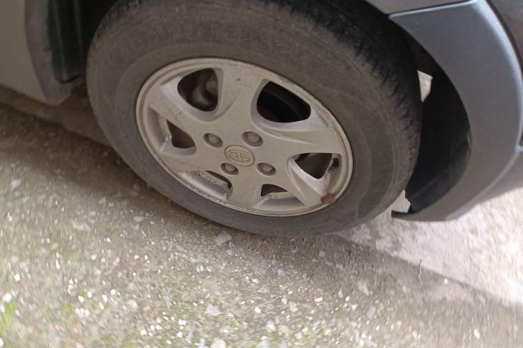 Used FAW Senya S80 2011 1.5L Manual 7-Seater Comfort Edition Right Front Wheel Hub