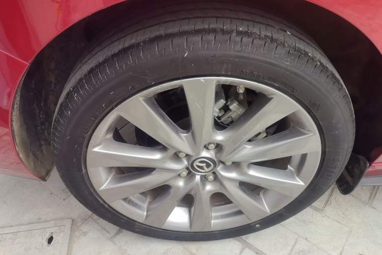 Used Mazda 3 Axela 2020 2.0L Automatic Zhiya Edition Right Rear Wheel Hub