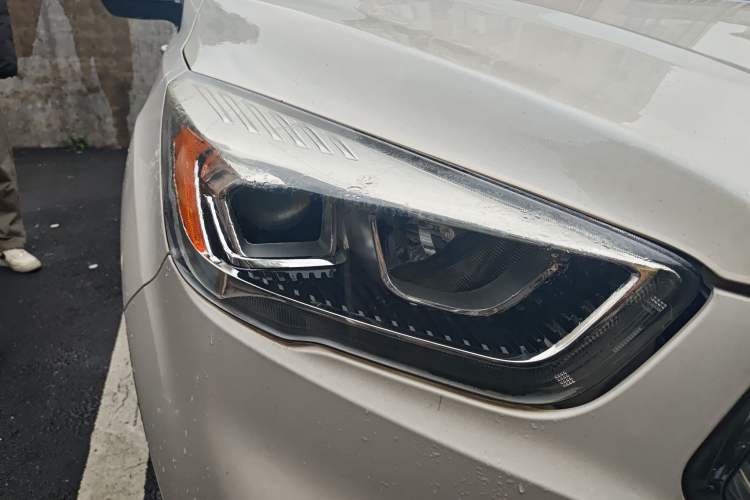 Used Ford Kuga 2017 EcoBoost 180 Two-Wheel-Drive Luxury Wing Edition
