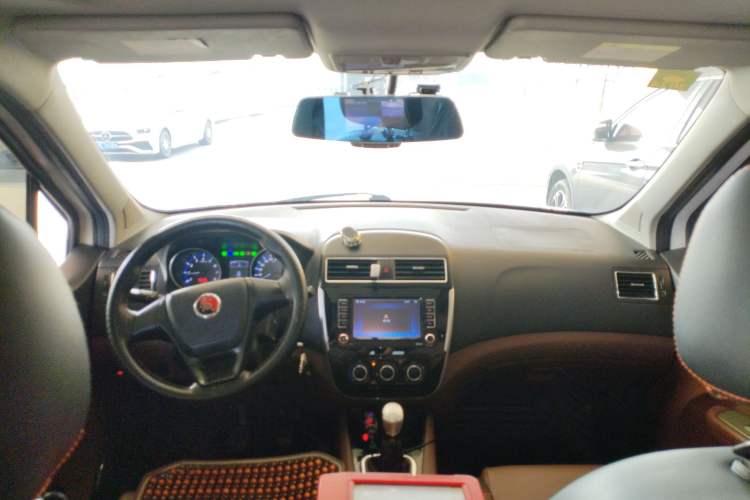 Used FORTHING Joyear X5 2016 1.6L Manual Luxury Edition
