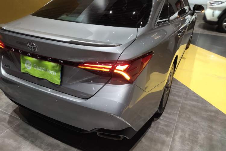 Used Toyota Avalon 2021 2.5L Luxury Edition