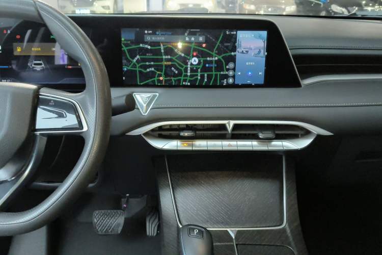 Used Venucia V 2021 260T Idol Edition