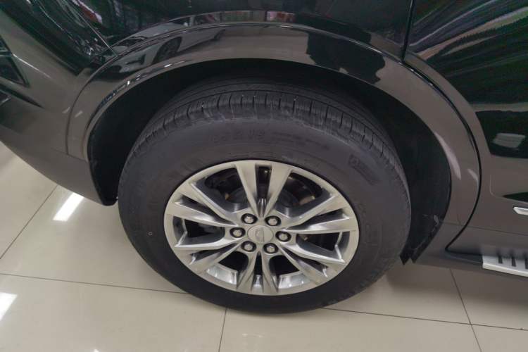 Used Cadillac XT5 2022 2.0T Two-Wheel Drive Luxury Version