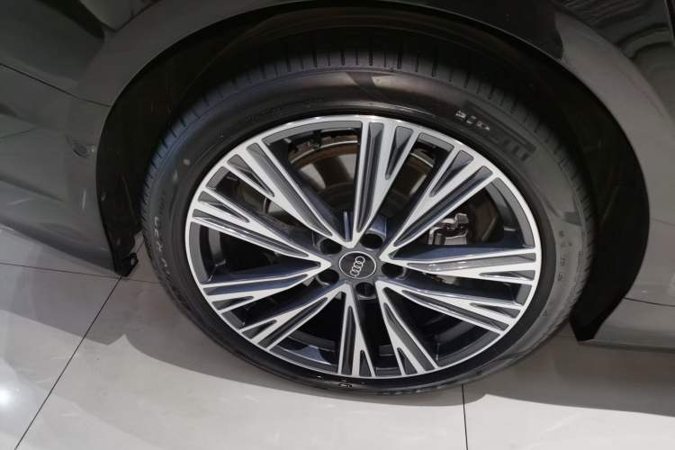 Used Audi A6L 2025 45 TFSI Prestige Dynamic Edition
