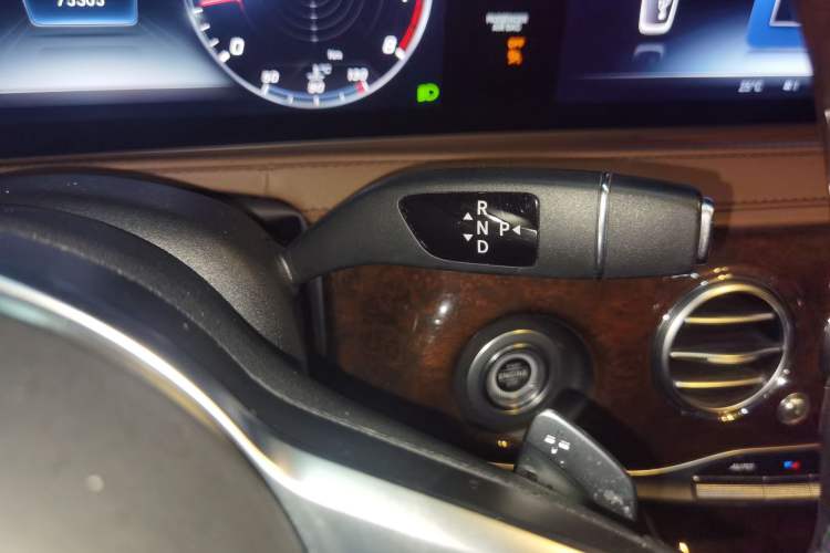 Used Mercedes-Benz S-Class 2018 S 350 L Gear Lever