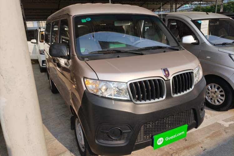 Used Jinbei Hiace X30 2023 1.5L Super-Comfortable Passenger Van 5/6/7-Seater Non-Air-Conditioned Version Model SWC15M Exterior 2