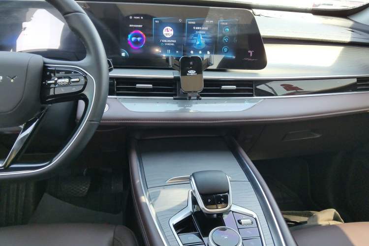 Used Chery Tiggo 8 PRO 2022 290T Two-Wheel Drive Haohan Edition 5 Seats Audio And AC Panel