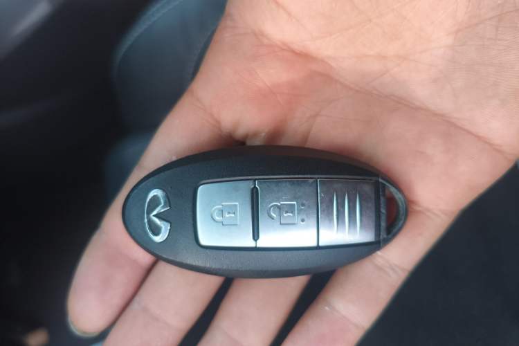 Used Infiniti ESQ 2014 1.6T Dynamic Edition