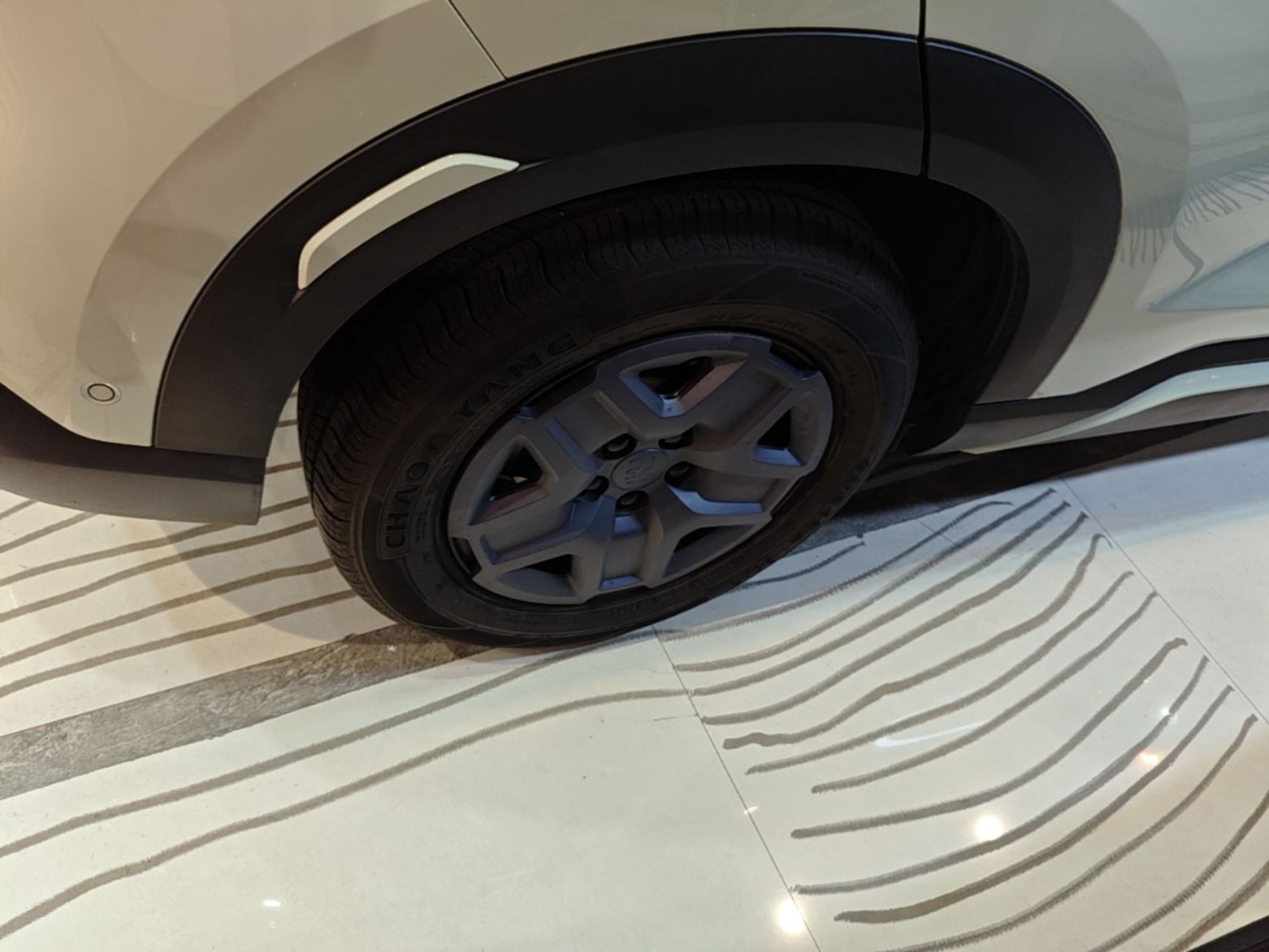 BYD Yuan UP 2025 Intelligent Driving Version 401 KM Dynamic Edition — снимка 11