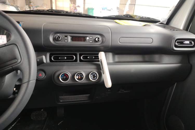 Used Wuling Zhiguang New Energy 2025 Comfort Model