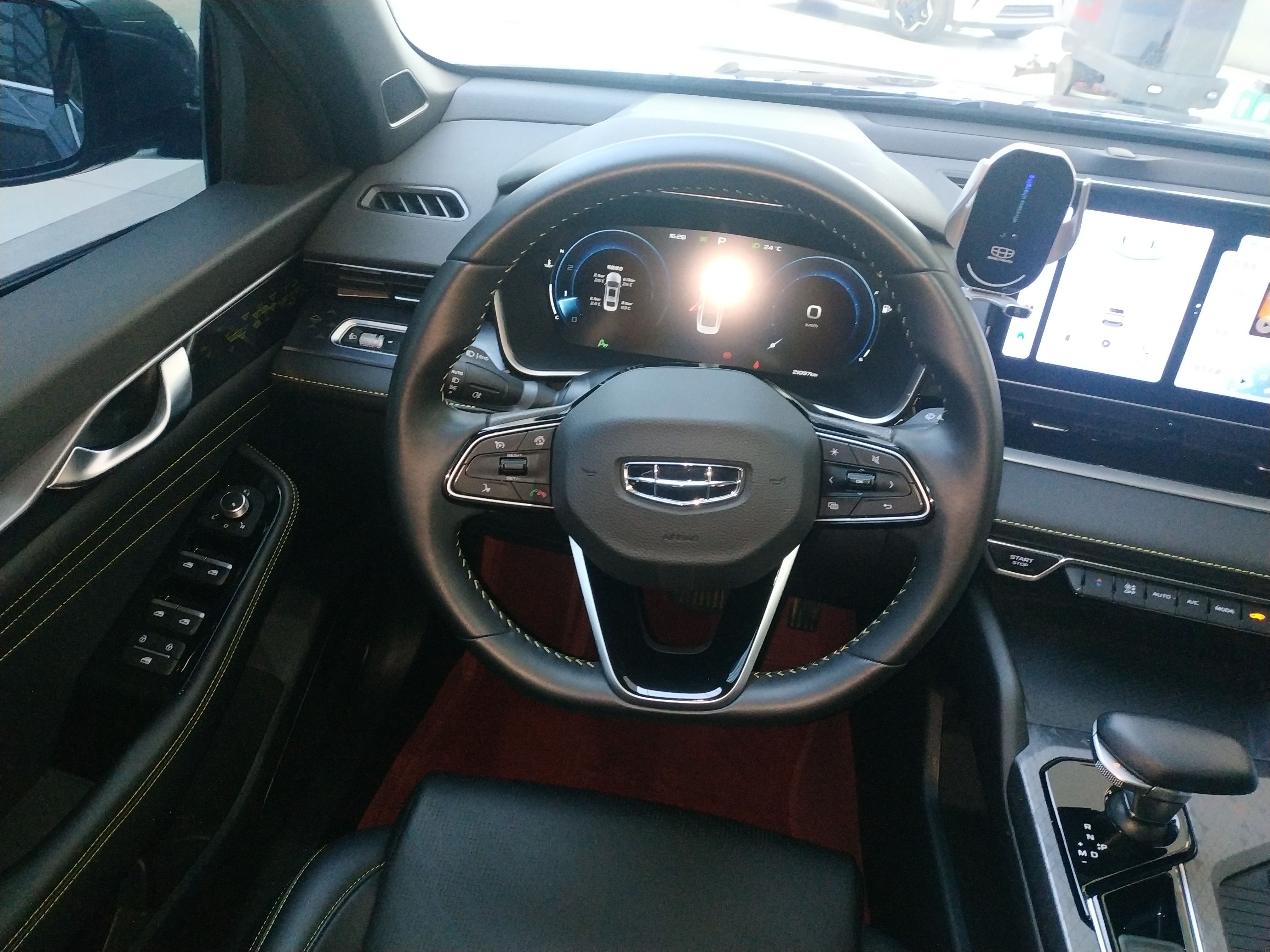Geely Auto Preface 2023 1.5TD Kunlun Edition — снимка 13