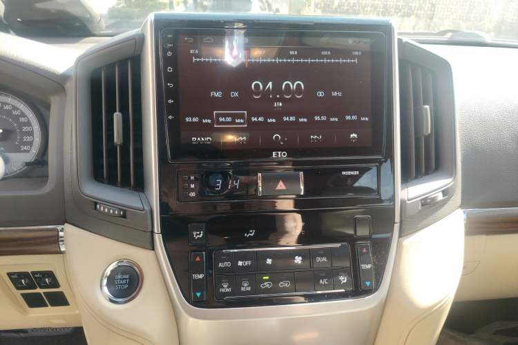Used Toyota Land Cruiser  Audio And AC Panel