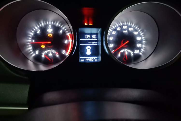 Used Huanghai N3 2017 2.5T Manual Two-Wheel Drive Sport Edition XD25T5
