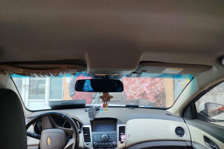 Used Chevrolet Cruze 2015 1.5L Classic SL MT Headliner